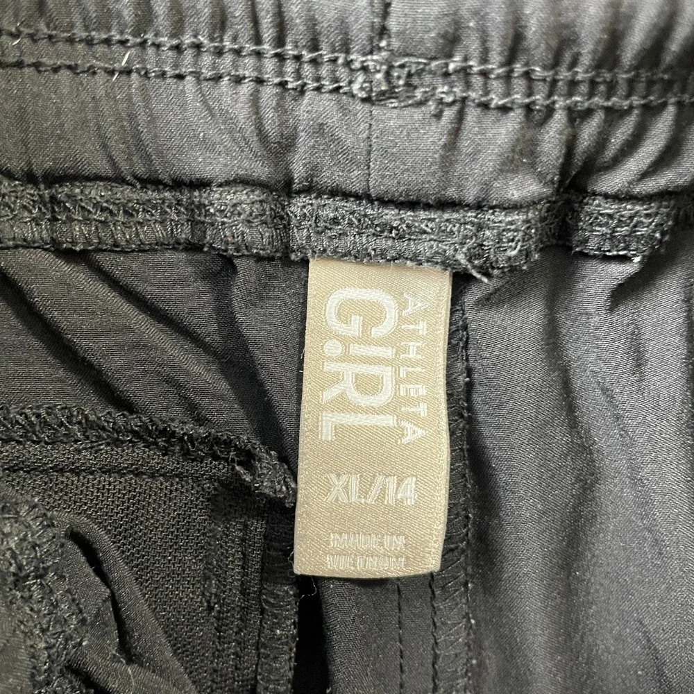 Athleta Girl XL 14 Black Athletic Shorts Mesh Trim Pockets Elastic Waist
